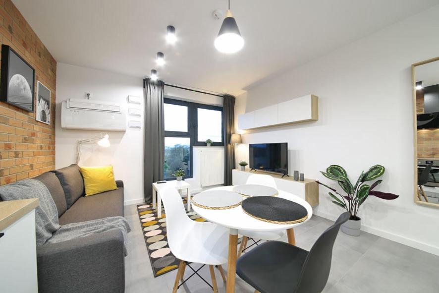 Apartments Wroclaw! Urocze Studio! מראה חיצוני תמונה